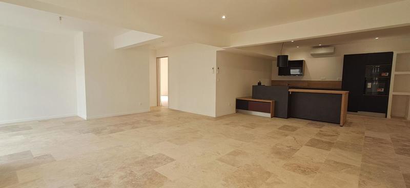 Appartement - 120 m² - 5 pièces