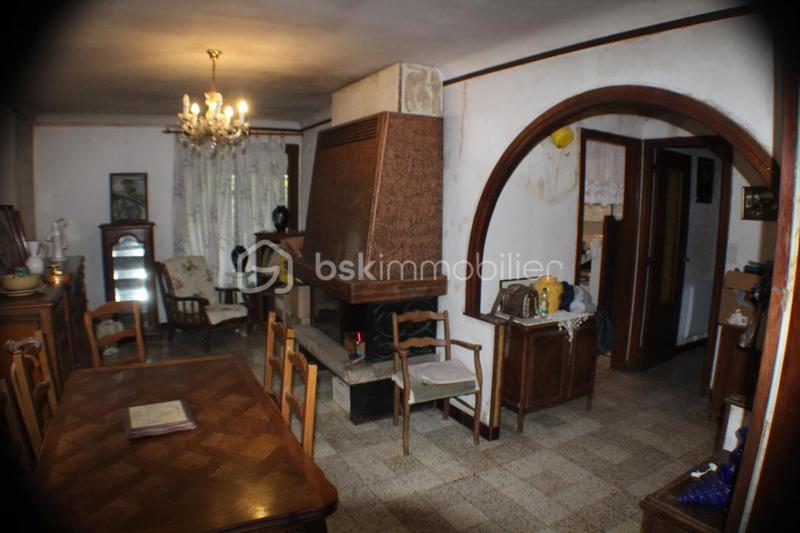 Maison - 90 m² - 5 pièces