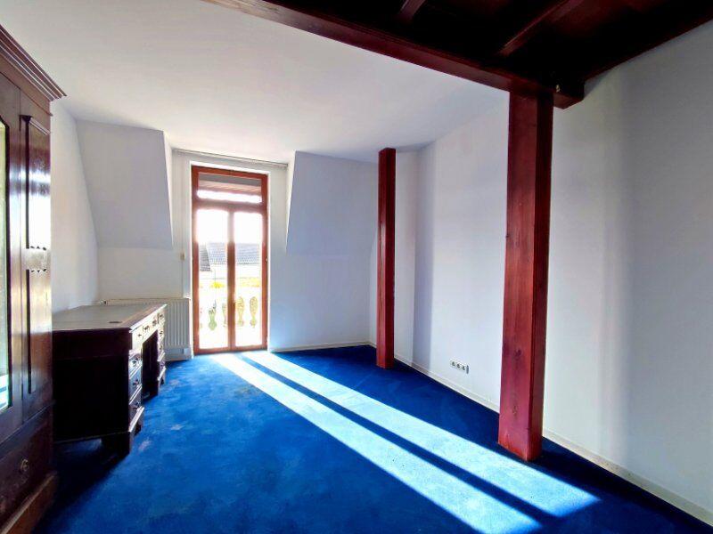 Maison - 215 m² - 7 pièces