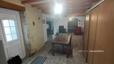 Maison - 142 m² - 7 pièces