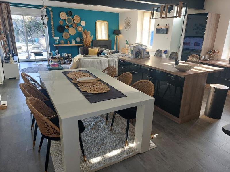 Maison - 180 m² - 7 pièces