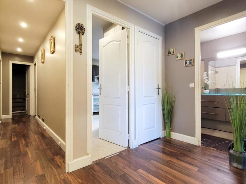 Appartement - 97 m² - 4 pièces