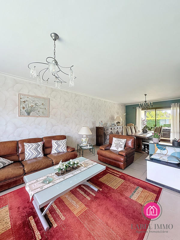 Maison - 176 m² - 8 pièces