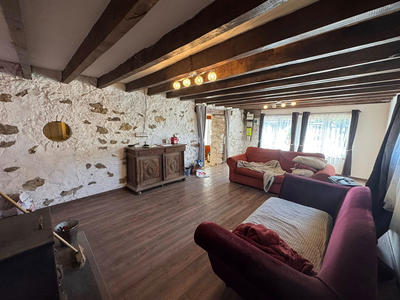 Maison - 81 m² - 5 pièces