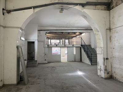Atelier d'activités - 215 m²