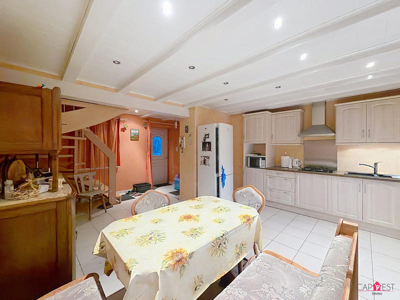 Maison - 102 m² - 5 pièces