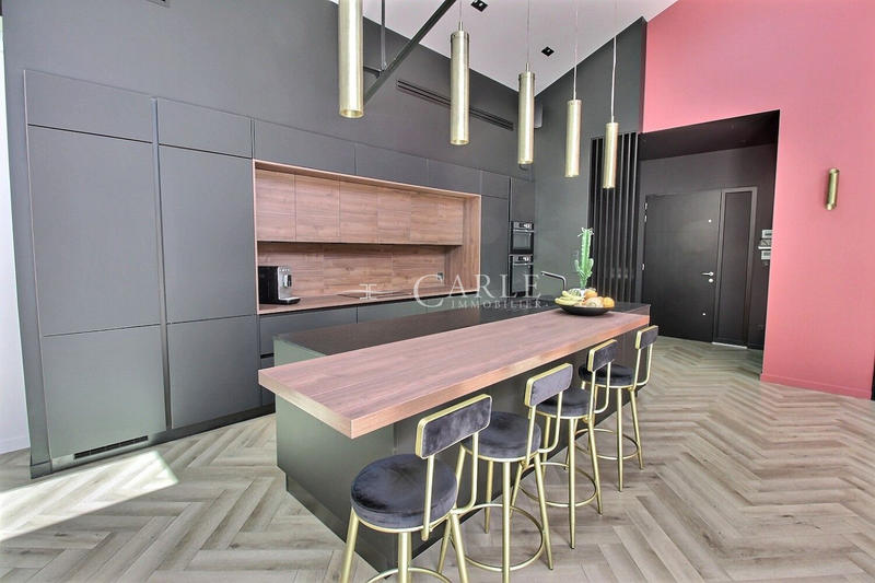 Maison contemporaine - 220 m² - 6 pièces