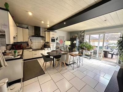 Maison - 135 m² - 5 pièces