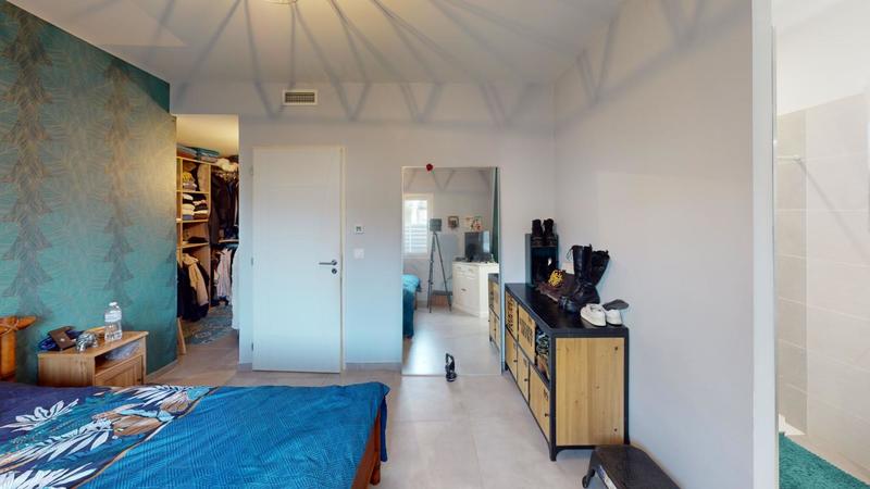 Maison - 140 m² - 5 pièces