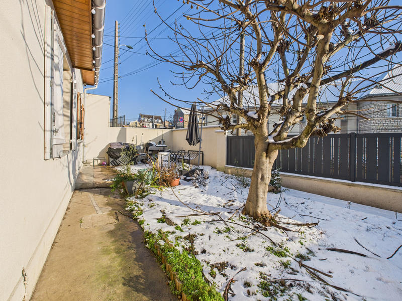 Maison - 75 m² - 5 pièces