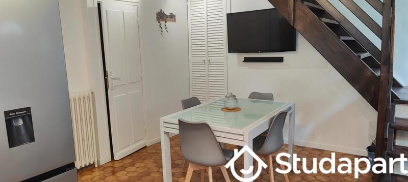 Chambre - 13 m² - 1 pièce