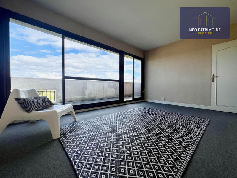 Appartement - 140 m² - 6 pièces