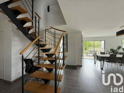 Maison - 162 m² - 6 pièces