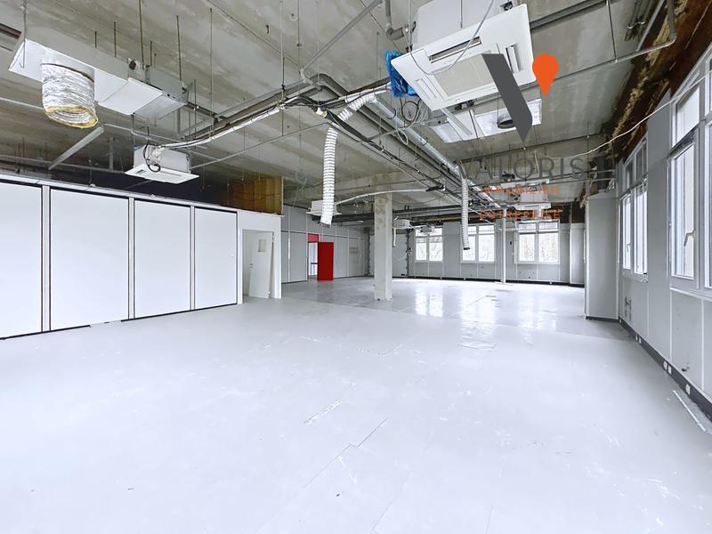 Local d'activités - 431 m²