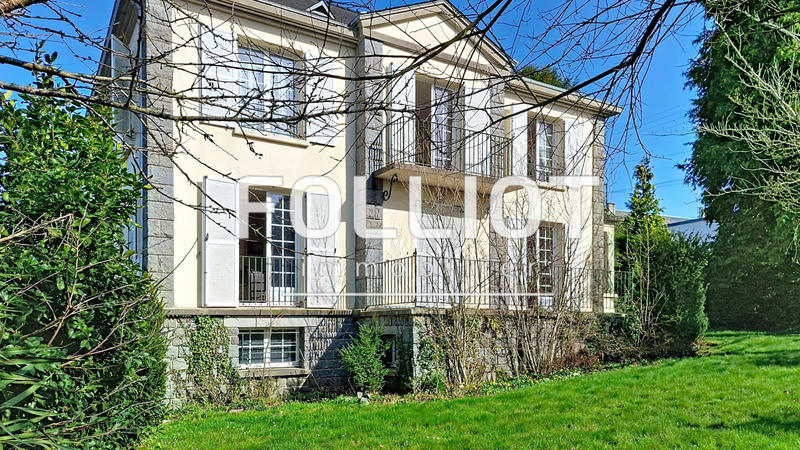 Maison - 185 m² - 6 pièces