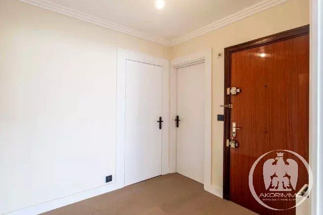 Appartement - 94 m² - 4 pièces