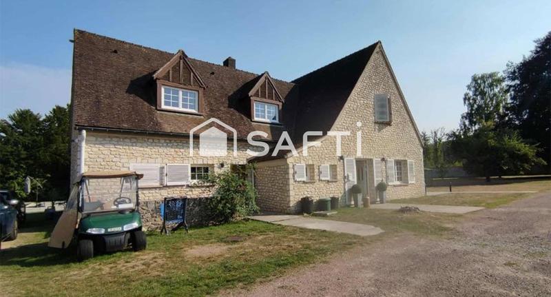 Maison - 355 m² - 18 pièces