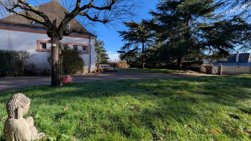 Maison - 262 m² - 10 pièces