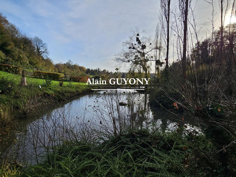 Maison - 380 m² - 8 pièces