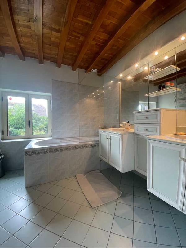 Maison - 180 m² - 7 pièces