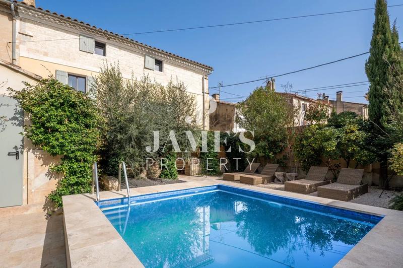 Maison de village - 210 m² - 7 pièces