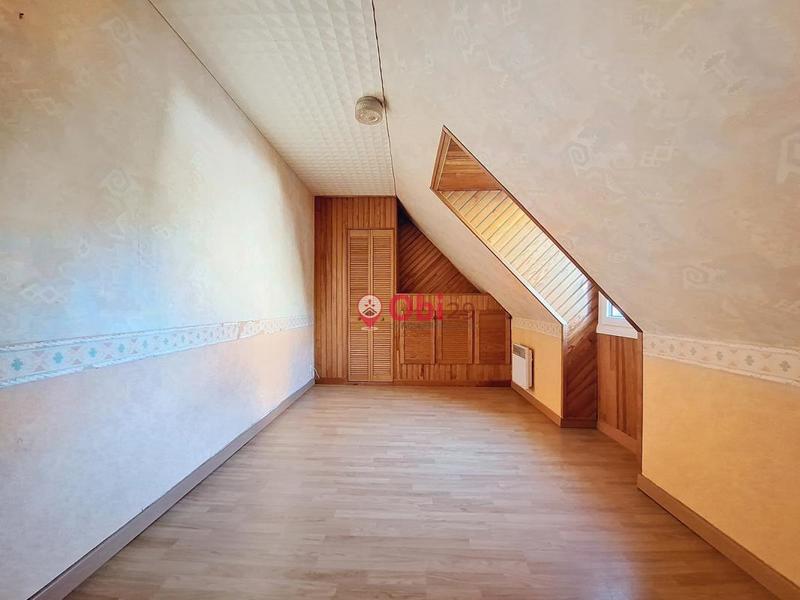 Maison - 95 m² - 5 pièces