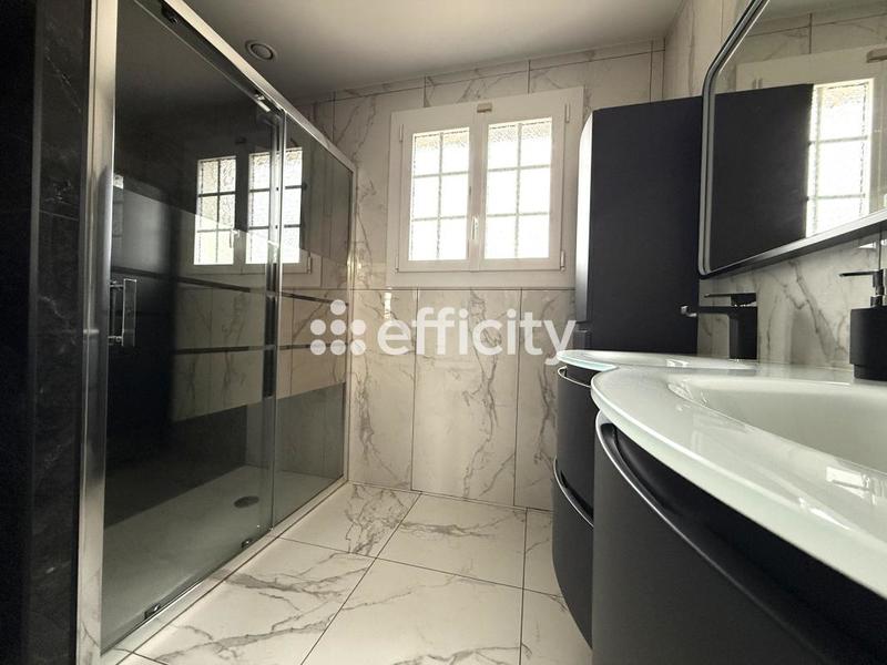 Maison - 272 m² - 7 pièces