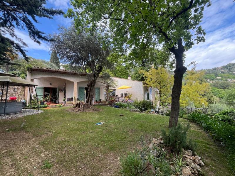 Maison - 196 m² - 6 pièces