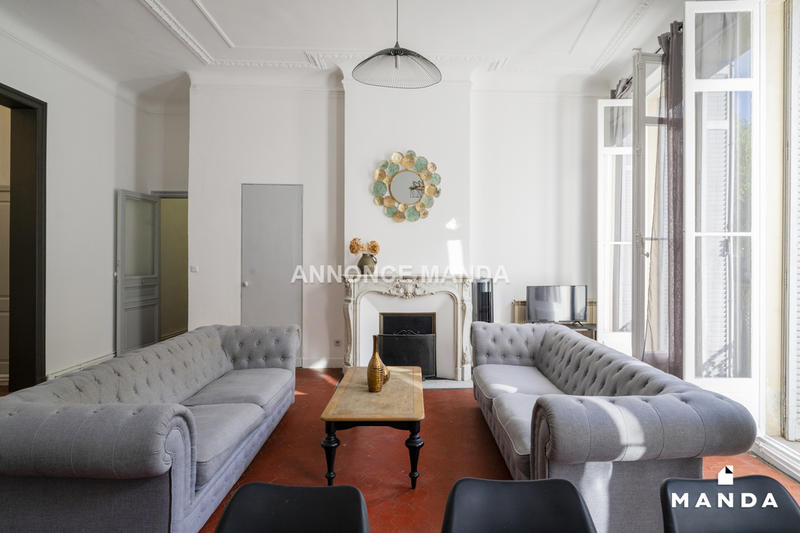 Appartement - 143 m² - 5 pièces