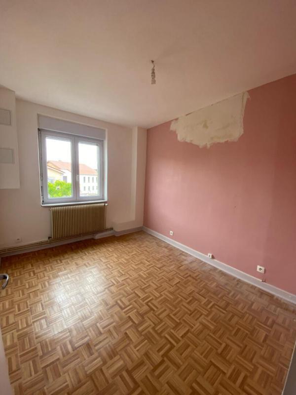 Immeuble - 230 m² - 16 pièces