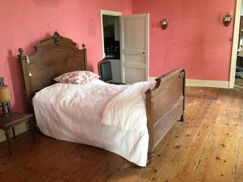 Maison - 420 m² - 12 pièces