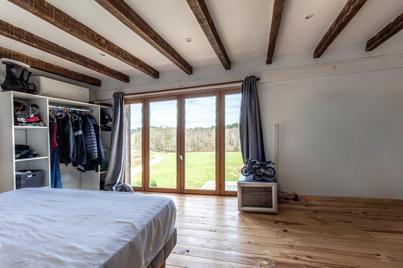 Propriété - 564 m² - 16 pièces