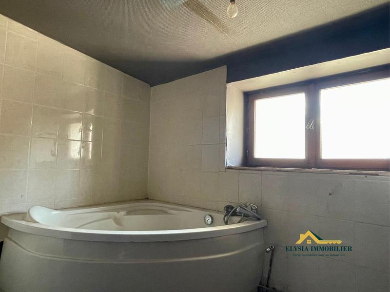 Maison - 85 m² - 4 pièces