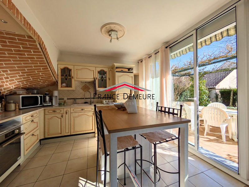 Maison - 112 m² - 6 pièces