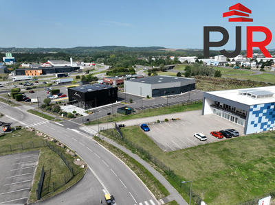 Local d'activités - 980 m²