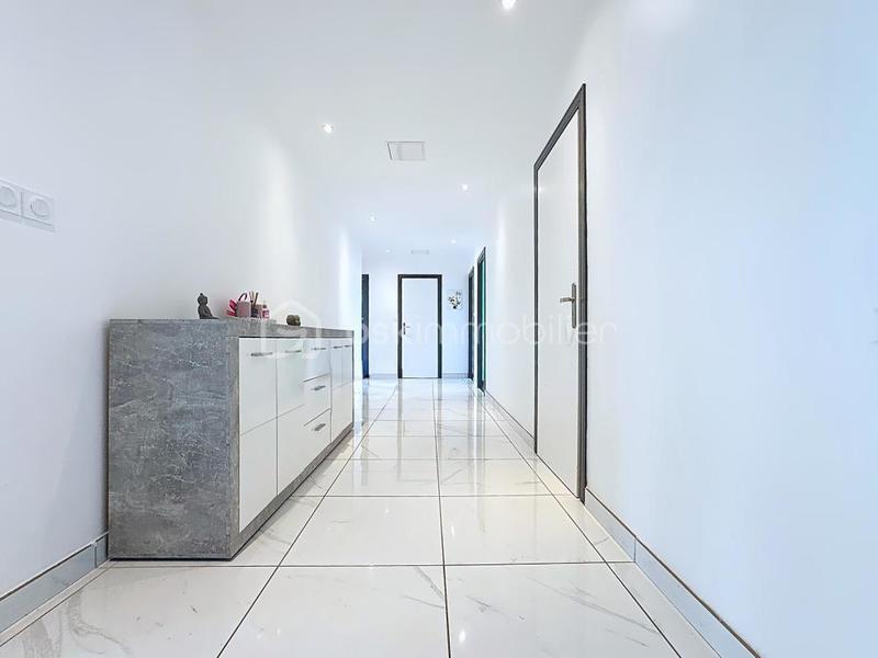 Appartement - 128 m² - 5 pièces