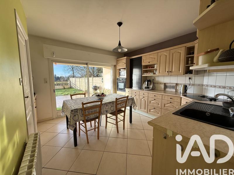 Maison - 205 m² - 8 pièces