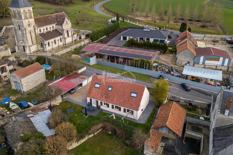 Maison - 145 m² - 6 pièces