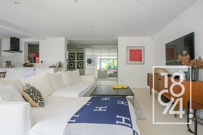 Appartement - 90 m² - 3 pièces