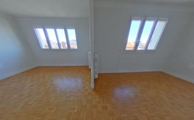 Appartement - 96 m² - 4 pièces