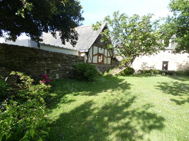 Maison - 260 m² - 8 pièces