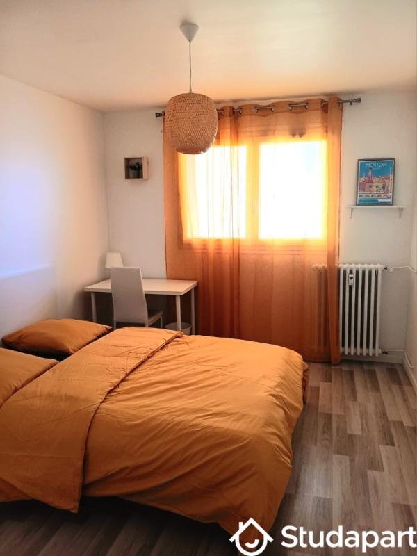 Chambre - 12 m² - 1 pièce