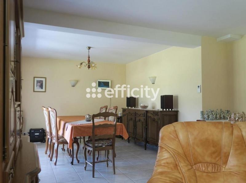 Maison - 115 m² - 6 pièces