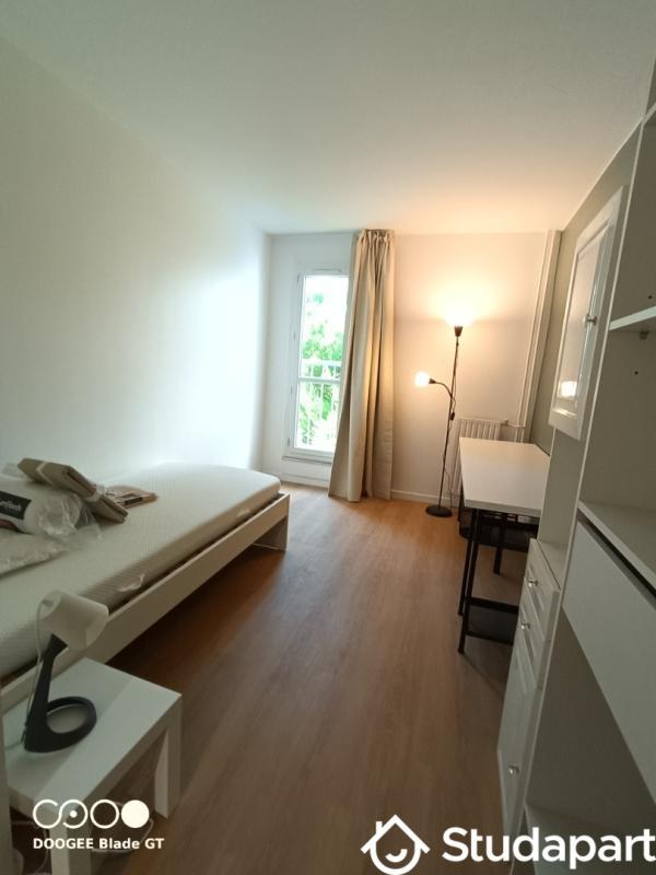 Chambre - 11 m² - 1 pièce
