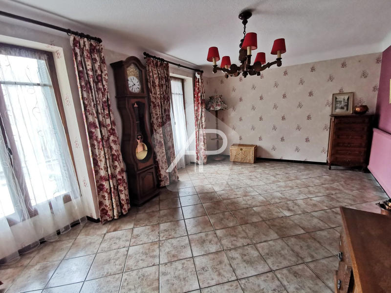 Maison ancienne - 185 m² - 5 pièces