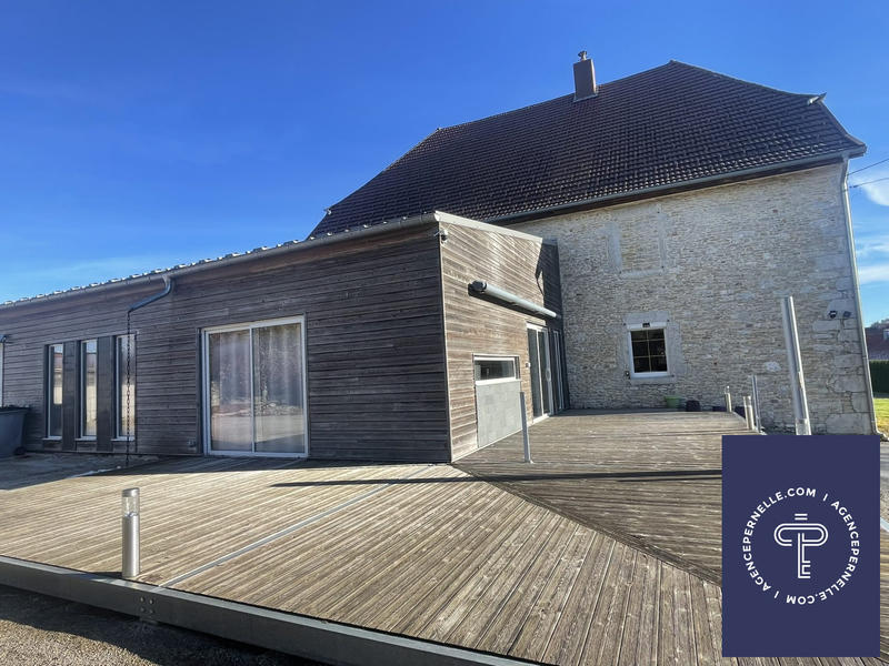 Ferme - 270 m² - 14 pièces