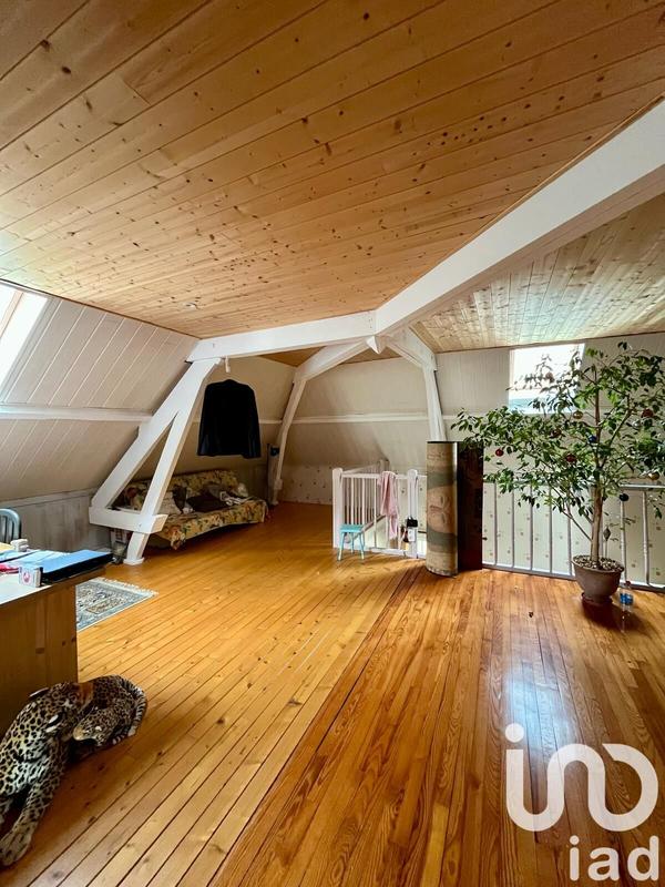 Maison - 267 m² - 6 pièces