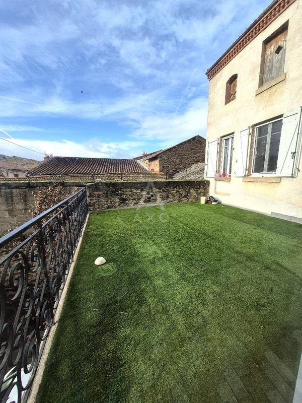 Maison - 174 m² - 6 pièces