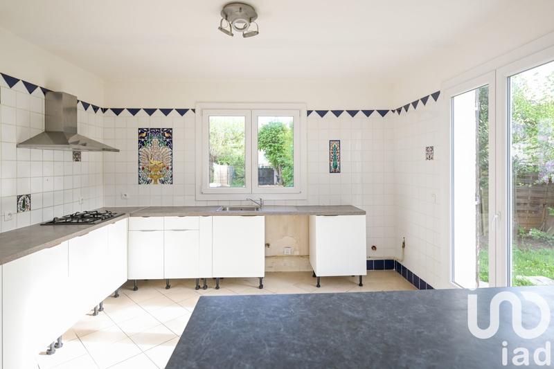 Maison - 230 m² - 5 pièces