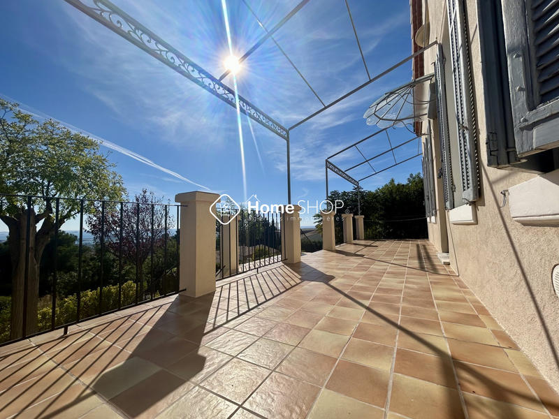 Maison - 155 m² - 7 pièces